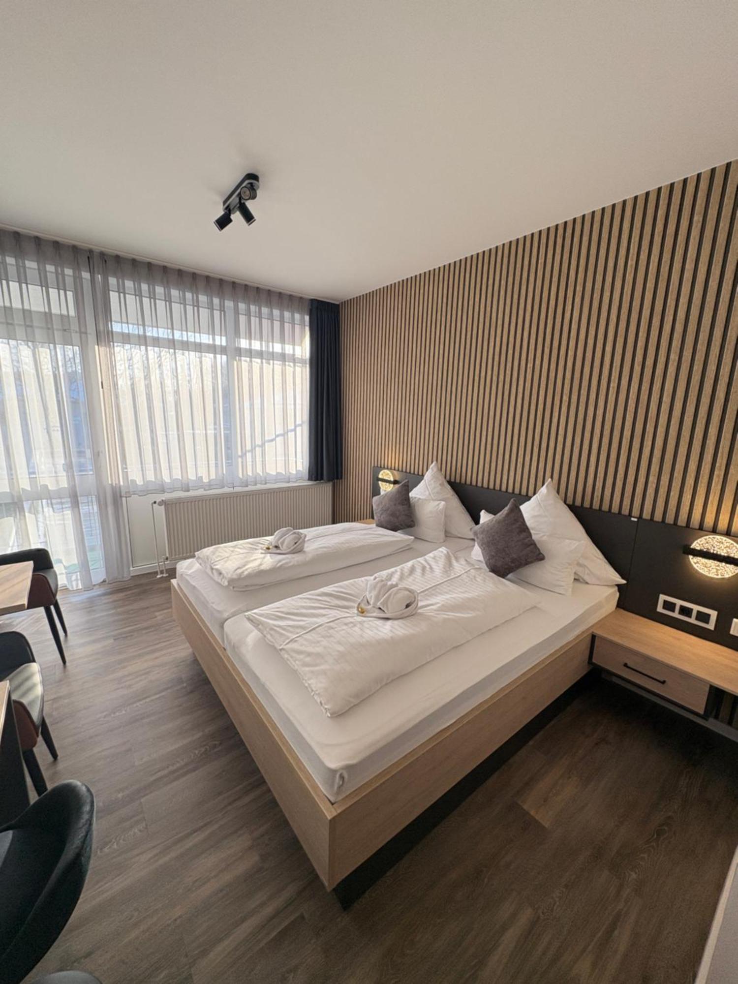 Hotel Zur Therme Westernkotten エクステリア 写真